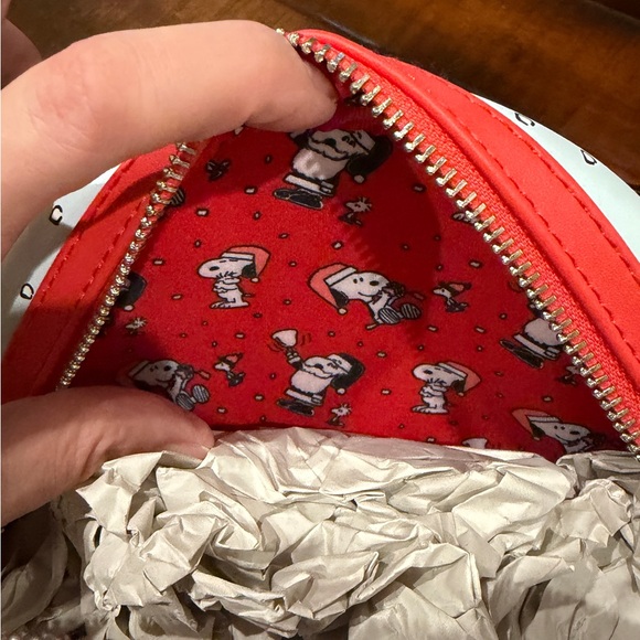 NWT Loungefly Peanuts Snoopy Christmas Backpack - Picture 8 of 8